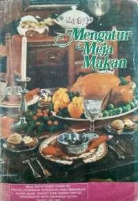 Image of Mengatur meja makan